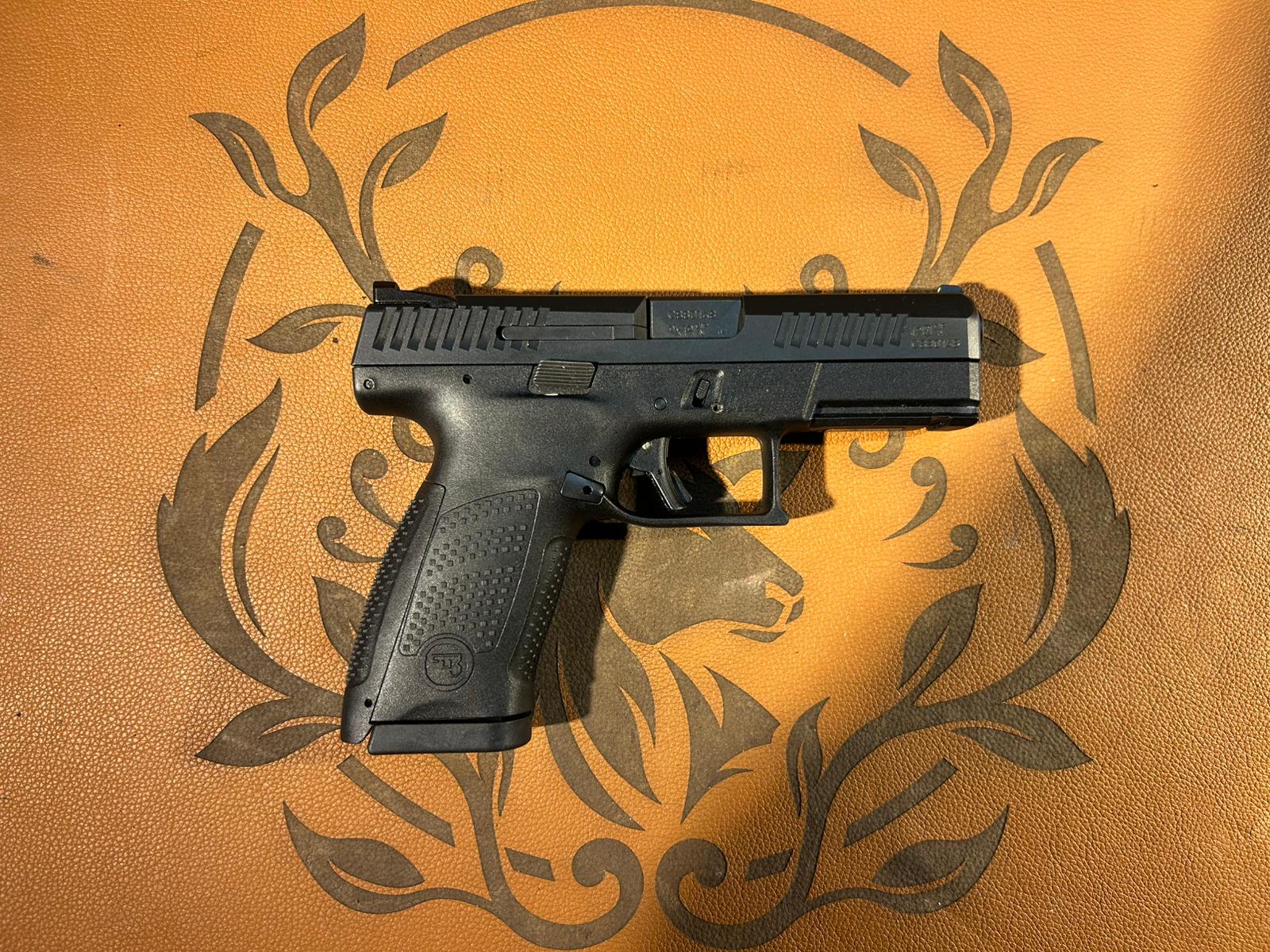 CZ P-10C